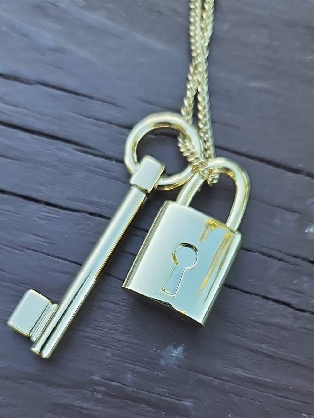 Victoria'S Secret Gold Padlock & Key Pendant Necklace